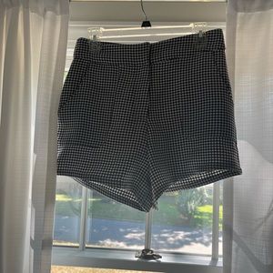 Printed black and white high waisted shorts